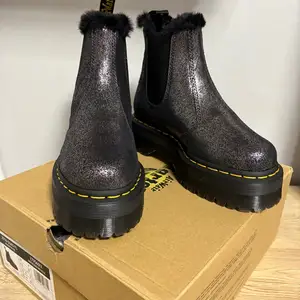 Dr martens 2976 platform chelsea өвлийн гутал, Улаанбаатар — Сүхбаатар — 5-р хороолол