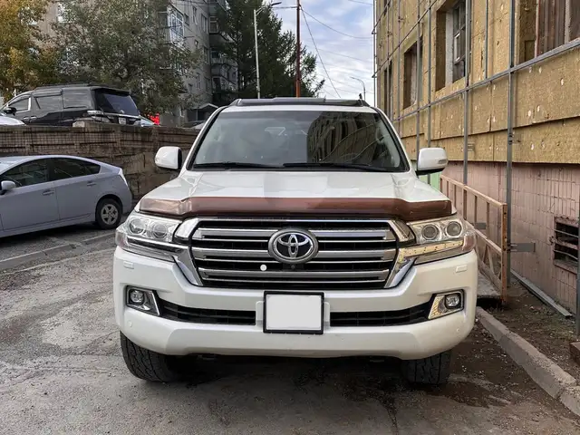 Toyota Land Cruiser 200