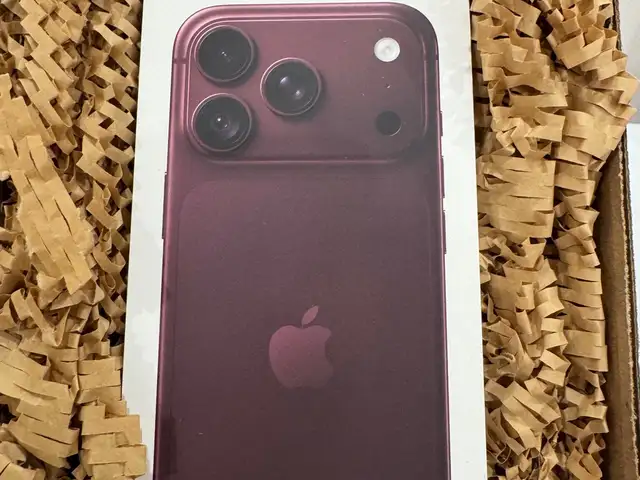 Apple iPhone 18 Pro, 256 gb, Улаанбаатар — Сүхбаатар — Сүхбаатарын талбай