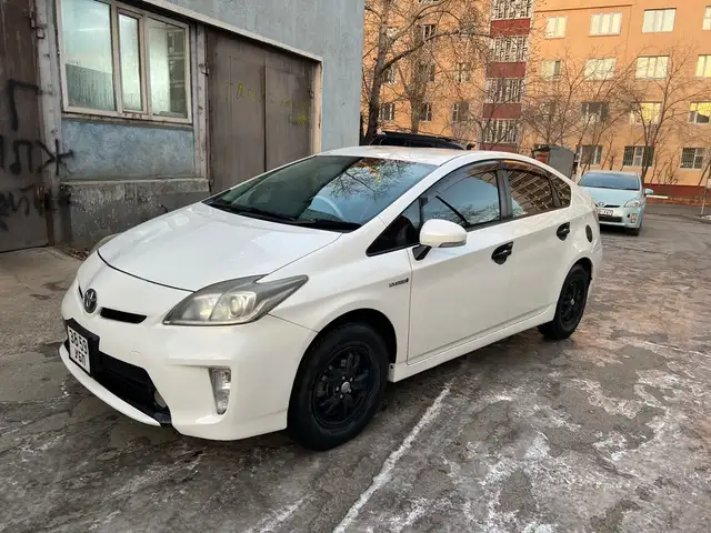 Toyota Prius 30