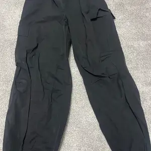 Kargo omd shine, Төв