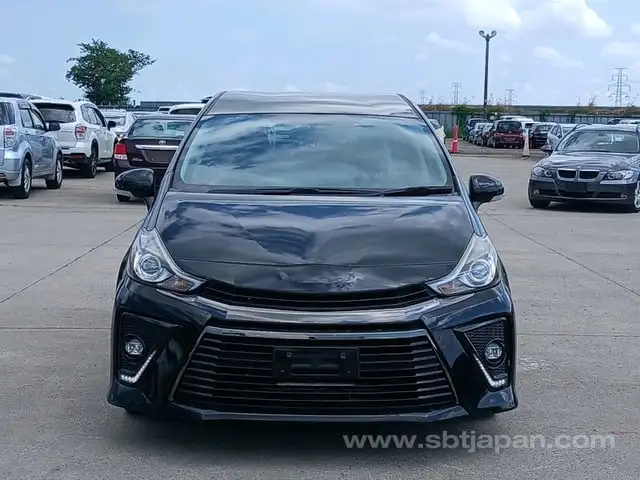 Toyota Prius 40