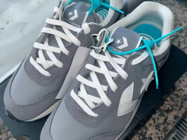 Orig converse 37.5 size, Улаанбаатар — Баянзүрх — Офицер