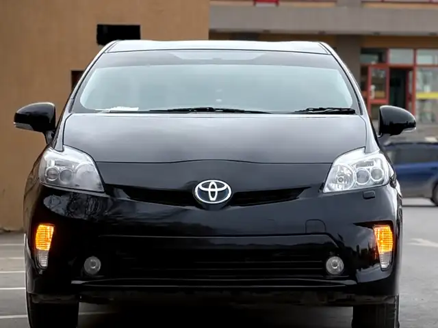 Toyota Prius 30