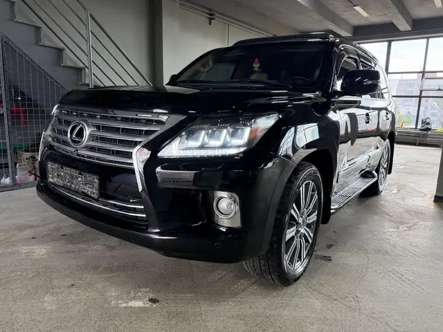 Lexus LX 570