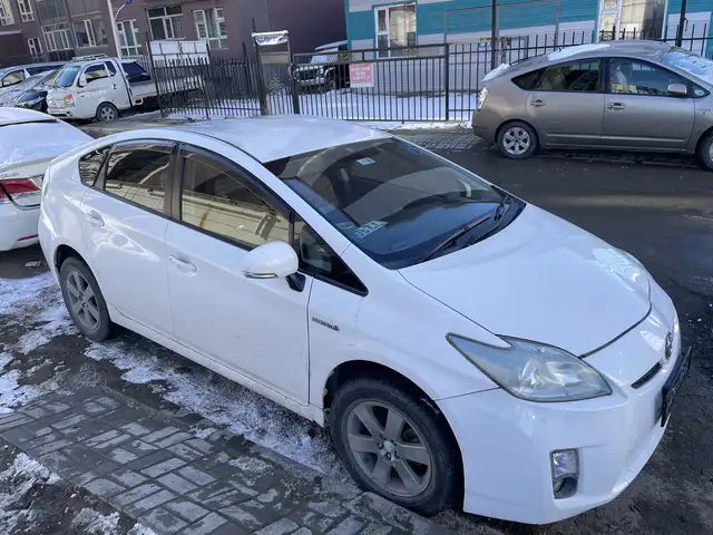 Toyota Prius 30