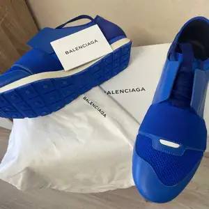 Balenciaga, Улаанбаатар — Сүхбаатар — 9-р хороо