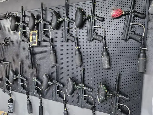 Paintball тоглоомын буу хамгаалах хэрэгсэл тоног төхөөрөмж, Улаанбаатар — Сүхбаатар — 100 айл