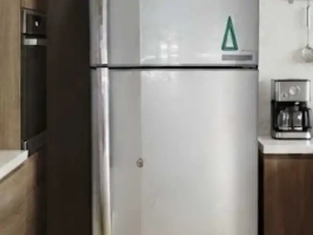 Toshiba брэндийн хөргөгч, Улаанбаатар — Баянзүрх — Зүүн 4 зам