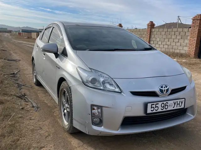 Toyota Prius 30