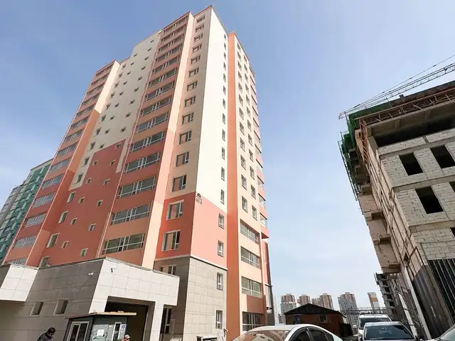 Алтай хотхоны 6-р ээлжинд 3 өрөө 76мкв, Улаанбаатар — Баянгол — 24-р хороо