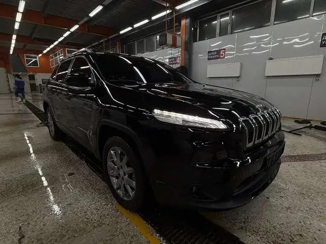 Jeep Cherokee