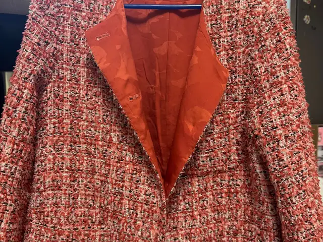 Chanel tweed jacket, Улаанбаатар — Баянзүрх — 13-р хороолол