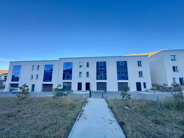 Худ 23-р хороо, нүхтийн зам дагуу green villa 3өрөө байр 70m2, Улаанбаатар — Хан-Уул — Яармаг
