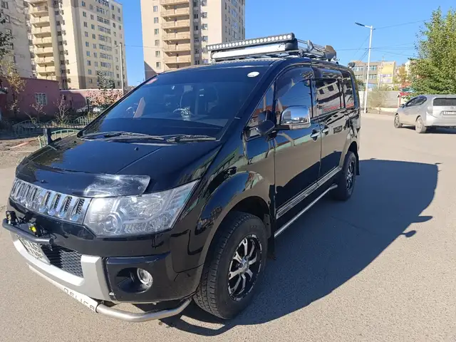 Mitsubishi Delica