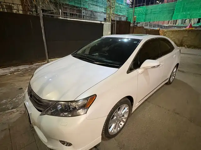 Lexus HS