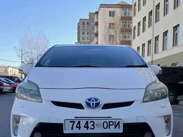 Toyota Prius 30