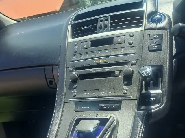 Lexus HS