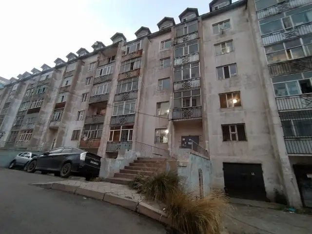 БГД 25-р эмийн сангийн хойно 73/5-р байранд граж, Улаанбаатар — Баянгол — 25-р эмийн сан