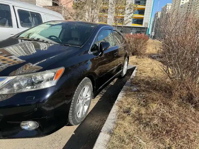 Lexus HS