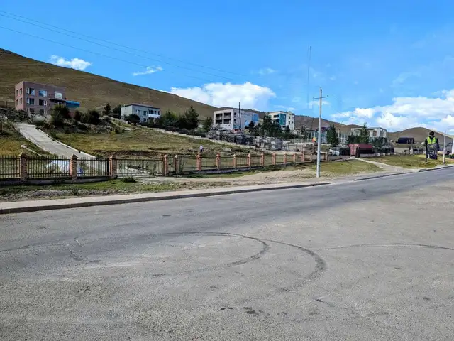 Гачуурт, шар хоолойн амд 2 айлын газар, Улаанбаатар — Баянзүрх — 33-р хороо