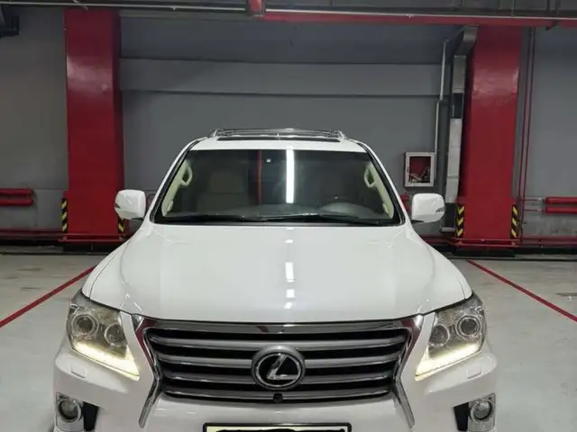 Lexus LX 570