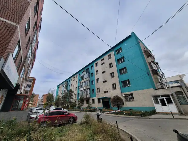 Төмөр зам варьетегийн урд гал тогоо тусдаа 2 өрөө 50мкв, Улаанбаатар — Баянгол — Төмөр зам
