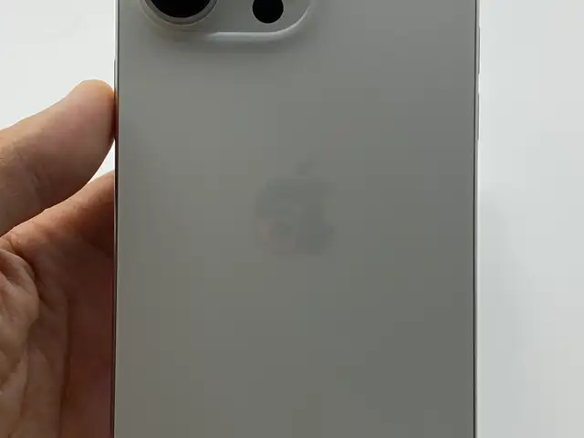Apple iPhone 15 Pro Max, 256 gb, Natural Titanium, Улаанбаатар — Хан-Уул — Яармаг