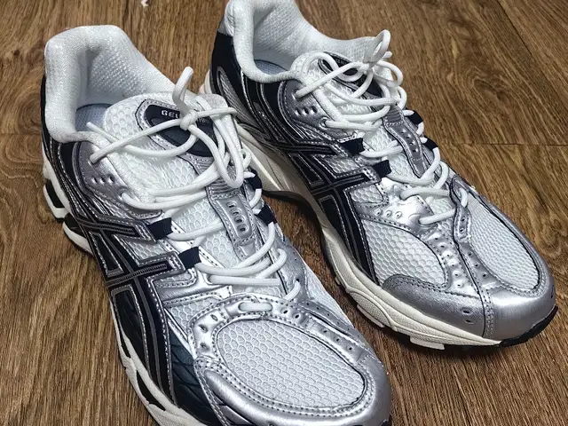 Asics брэнд эрэгтэй пүүз, Улаанбаатар — Баянгол — 27-р хороо