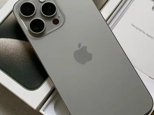 Apple iPhone 15 Pro Max, 256 gb, Natural Titanium, Улаанбаатар — Хан-Уул — Зайсан