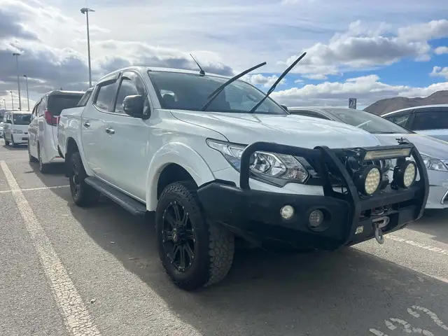 Mitsubishi L200