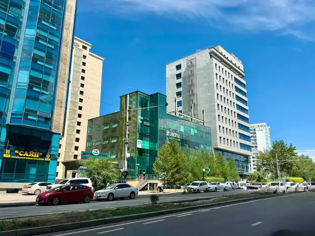 Нарны зам дагуу 1 давхарын оффис, худалдаа үйлчилгээний талбай 232мкв, Улаанбаатар — Сүхбаатар — 1-р хороо