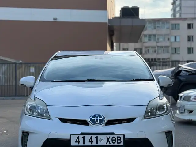 Toyota Prius 30