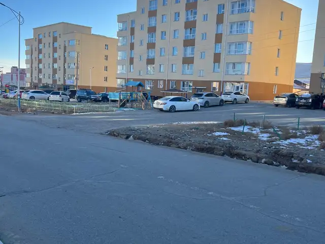 Төв аймгийн зуунмод сумын 1-р сургуулийн баруун урд 47мкв 2 өрөө, Төв