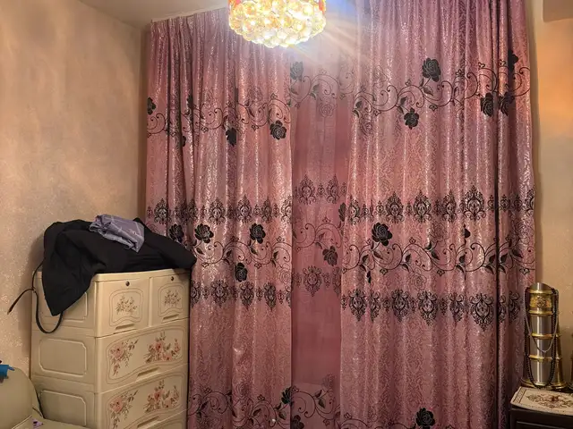 Гурван хөшиг тюльтэйгээ хамт, Улаанбаатар — Сонгинохайрхан — 21-р хороолол