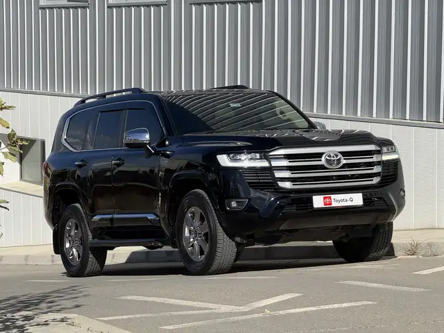 Toyota Land Cruiser 300