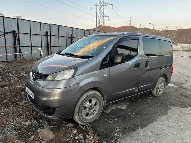 Nissan NV200