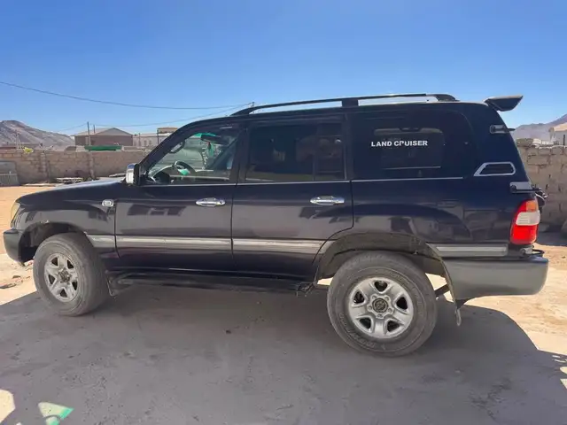 Toyota Land Cruiser 100