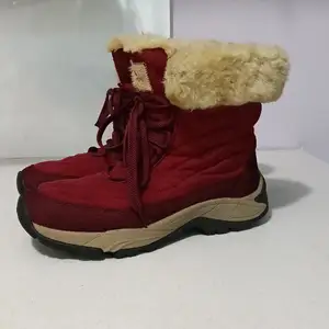 Nepa gutal, Улаанбаатар — Баянзүрх — 13-р хороолол