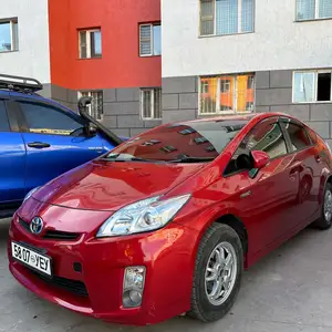 Toyota Prius 30