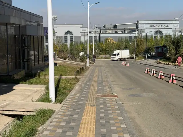 Худ хүннү моллын замын урд талд үйлчилгээний талбай 104мкв, Улаанбаатар — Хан-Уул — Яармаг