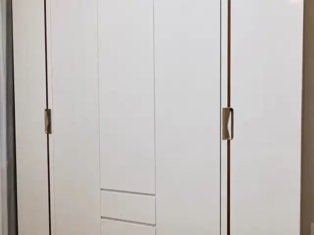 Шкаф, Улаанбаатар — Баянгол — 1-р хороо