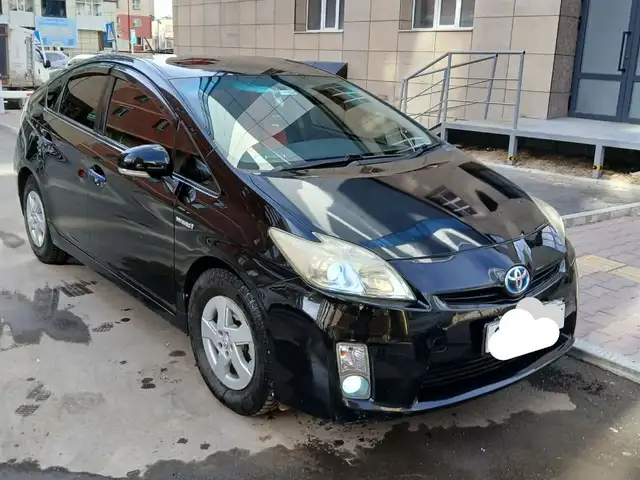 Toyota Prius 30