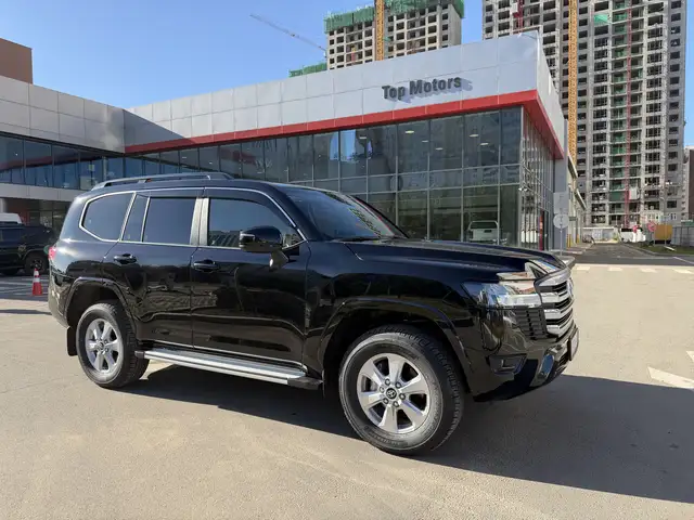 Toyota Land Cruiser 300