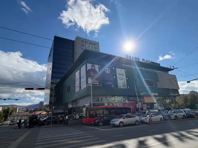 Баруун 4 зам grand plaza 56.4м.кв үйлчилгээний зориулалттай талбай, Улаанбаатар — Баянгол — Баруун 4 зам