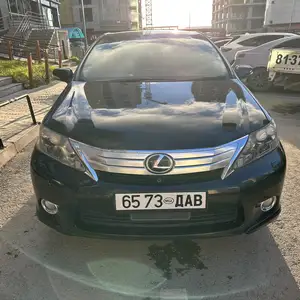 Lexus HS