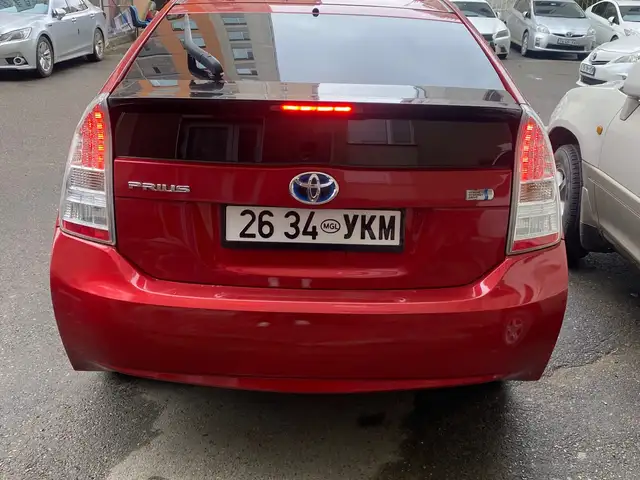 Toyota Prius 30