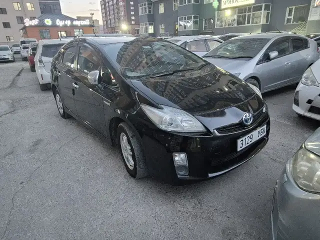 Toyota Prius 30
