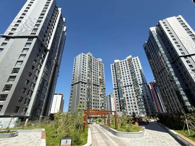 Худ, орчлон сургуулийн баруун талд vega city хотхонд 144.7мкв 4 өрөө, Улаанбаатар — Хан-Уул — 15-р хороо