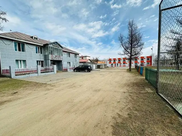 Архангай аймгийн төвд 424мкв зочид буудал караоке, Архангай